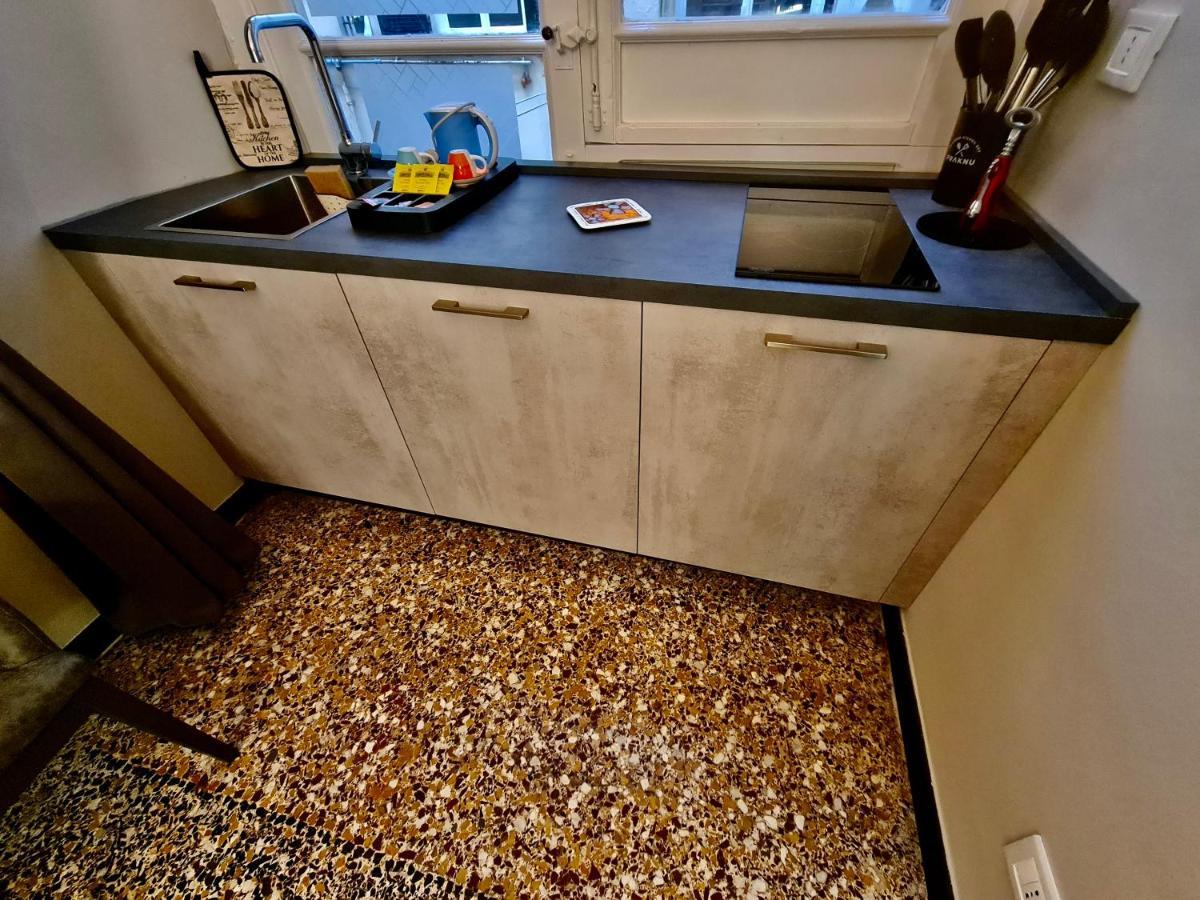 Appartement Borgo San Giorgio à Gênes Extérieur photo